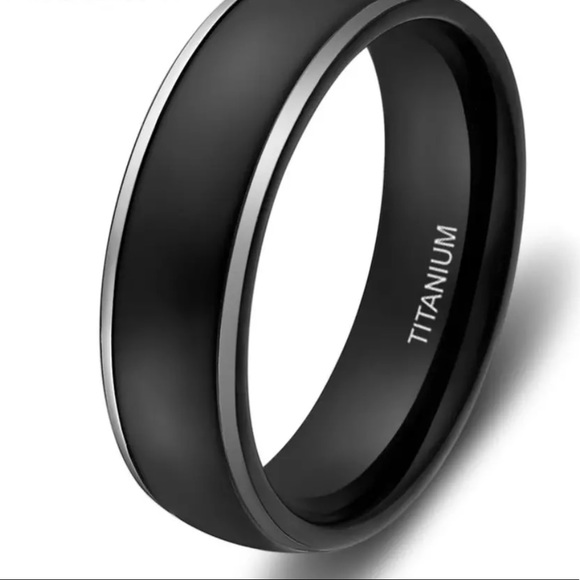 Men’s wedding ring or engagement band - Picture 4 of 6